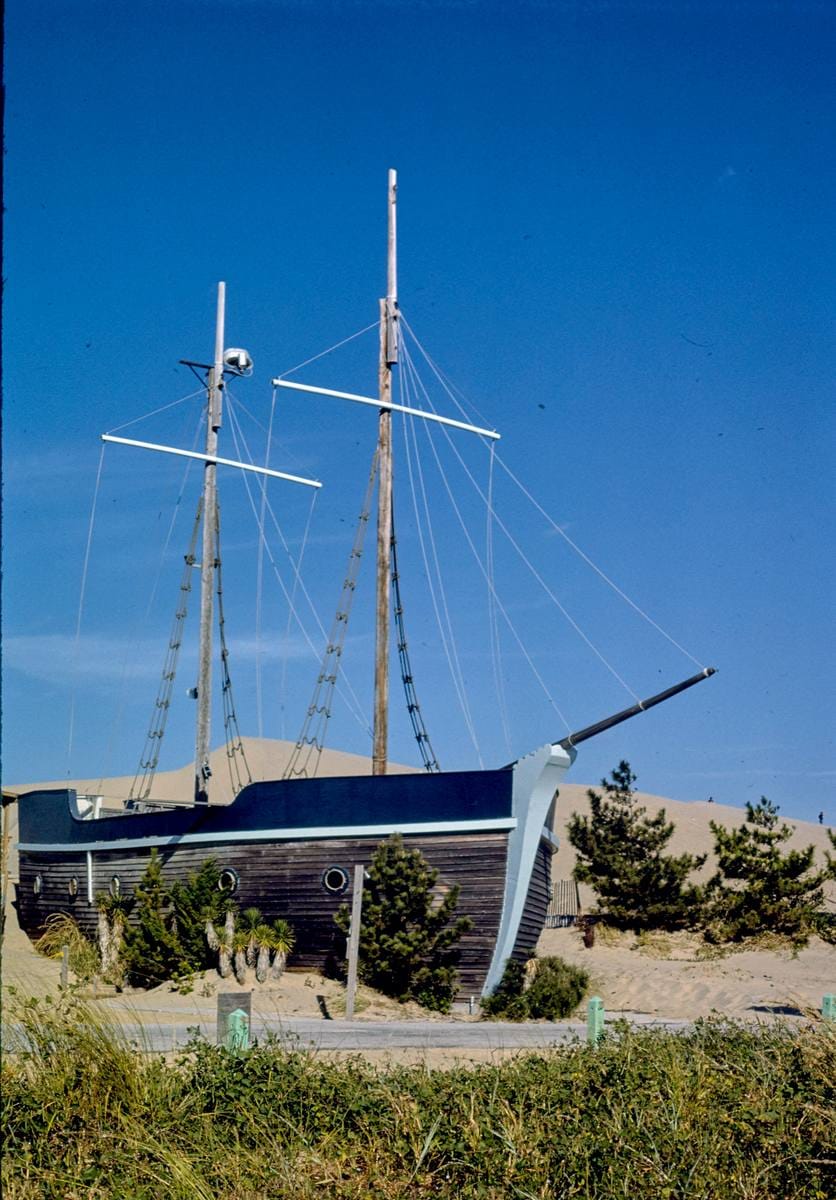 Historic Photo : 1985 Ship, Jockey's Ridge Mini-Golf, Nags Head, North Carolina | Margolies | Roadside America Collection | Vintage Wall Art :