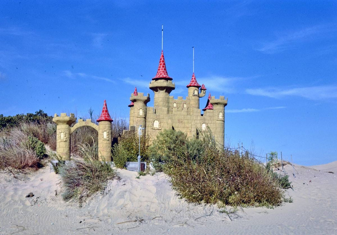 Historic Photo : 1985 Castle 2, Jockey's Ridge Mini-Golf, Nags Head, North Carolina | Margolies | Roadside America Collection | Vintage Wall Art :