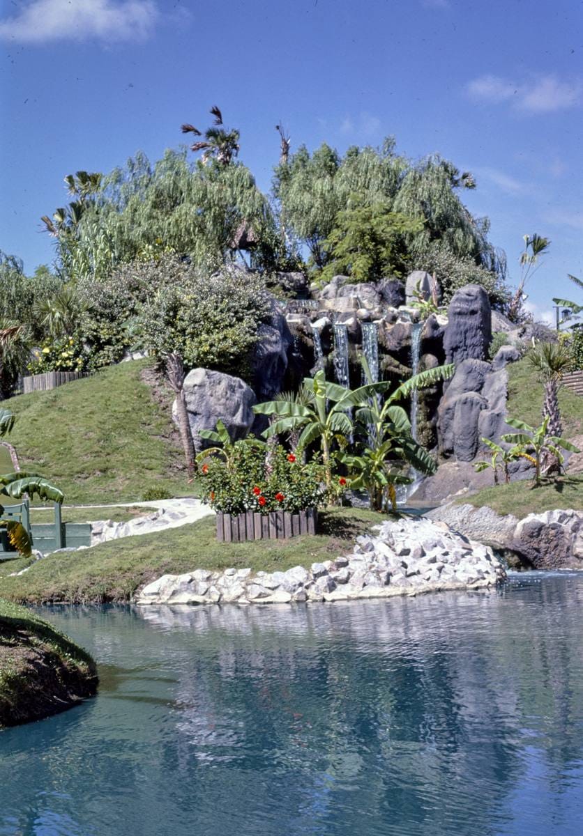 Historic Photo : 1985 Waterfall from street, Jungle Lagoon Golf, Myrtle Beach, South Carolina | Margolies | Roadside America Collection | Vintage Wall Art :