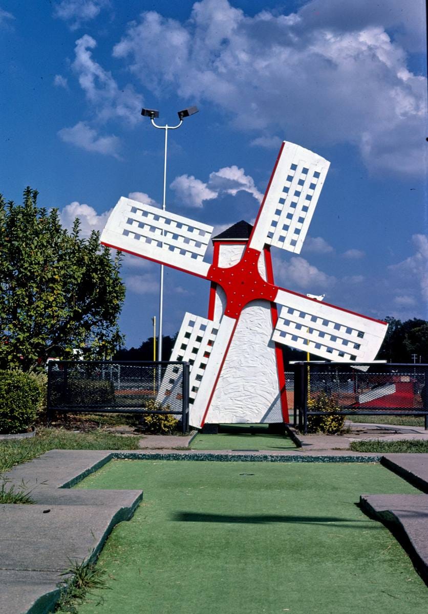 Historic Photo : 1986 Windmill (Veritcal), Jackson Golf World, Route 51, Jackson, Mississippi | Margolies | Roadside America Collection | Vintage Wall Art :