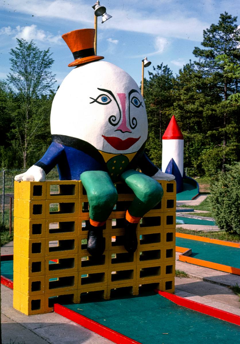 Historic Photo : 1982 Humpty Dumpty, Sir Goony Golf, Independence Boulevard, Charlotte, North Carolina | Margolies | Roadside America Collection | Vintage Wall Art :