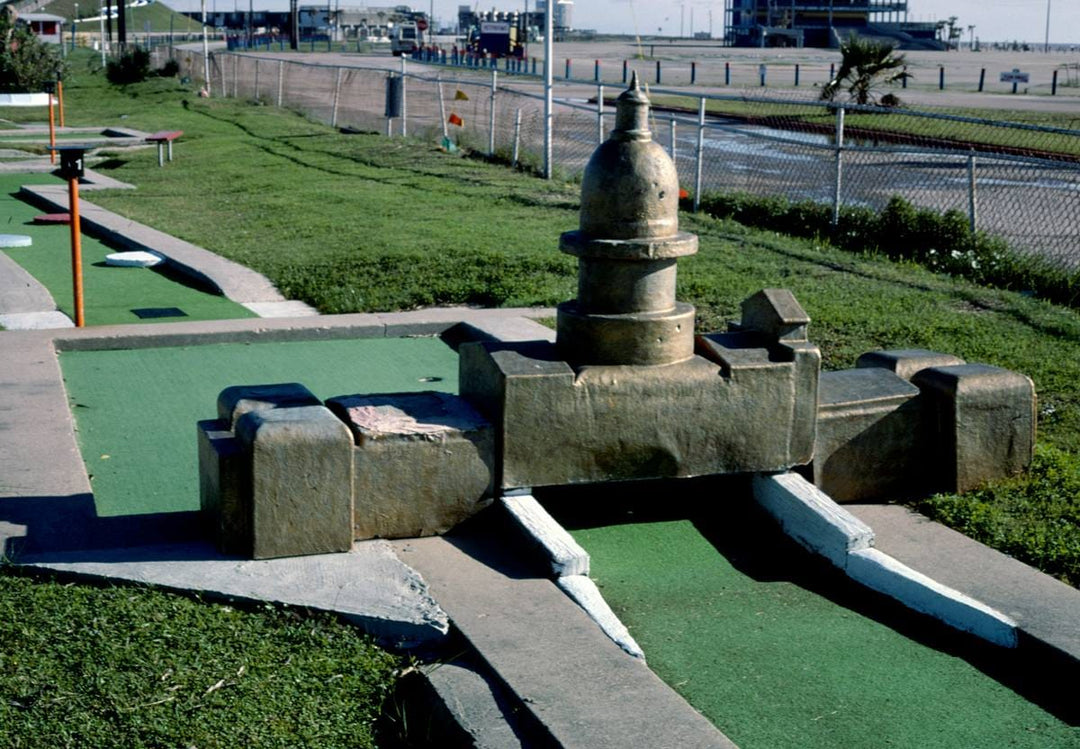 Historic Photo : 1986 Texas State Capital, Stewart Beach mini golf seawall, Galveston, Texas | Margolies | Roadside America Collection | Vintage Wall Art :