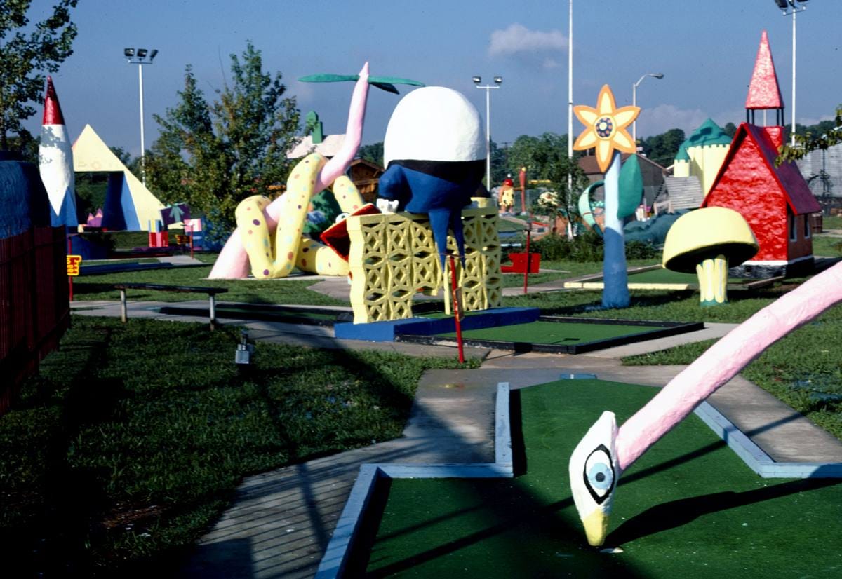 Historic Photo : 1986 Goony bird overall 2, Sir Goony Golf, Chattanooga, Tennessee | Margolies | Roadside America Collection | Vintage Wall Art :