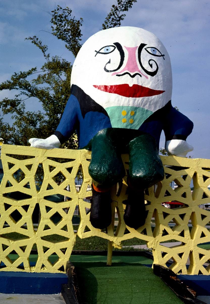 Historic Photo : 1986 Humpty Dumpty (vertical), Sir Goony Golf, Chattanooga, Tennessee | Margolies | Roadside America Collection | Vintage Wall Art :