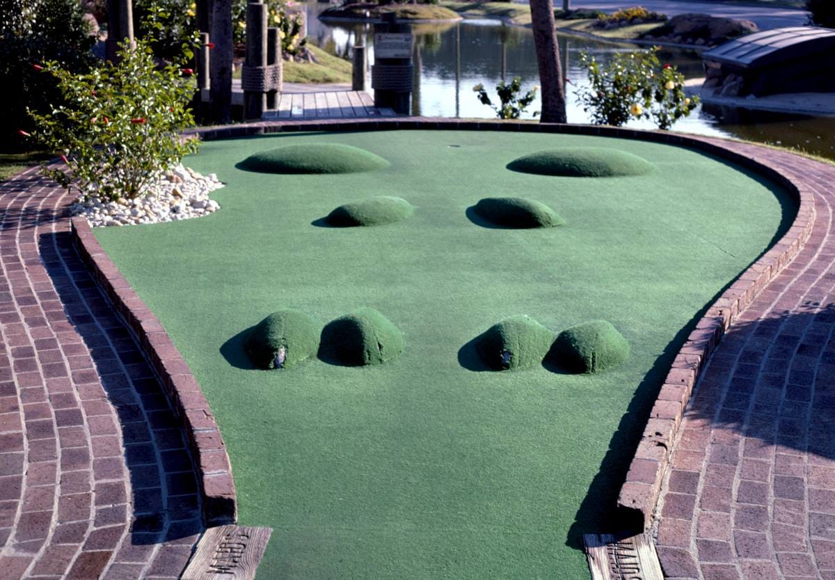 Historic Photo : 1985 Skull hole 1, Treasure Island Golf, Myrtle Beach, South Carolina | Margolies | Roadside America Collection | Vintage Wall Art :