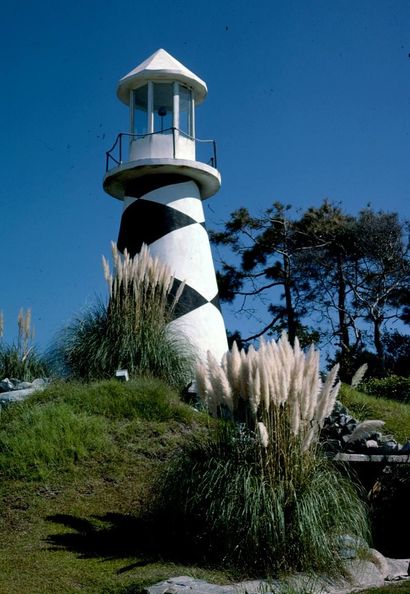 Historic Photo : 1985 Lighthouse, Lighthouse Golf, Emerald Isle, North Carolina | Margolies | Roadside America Collection | Vintage Wall Art :