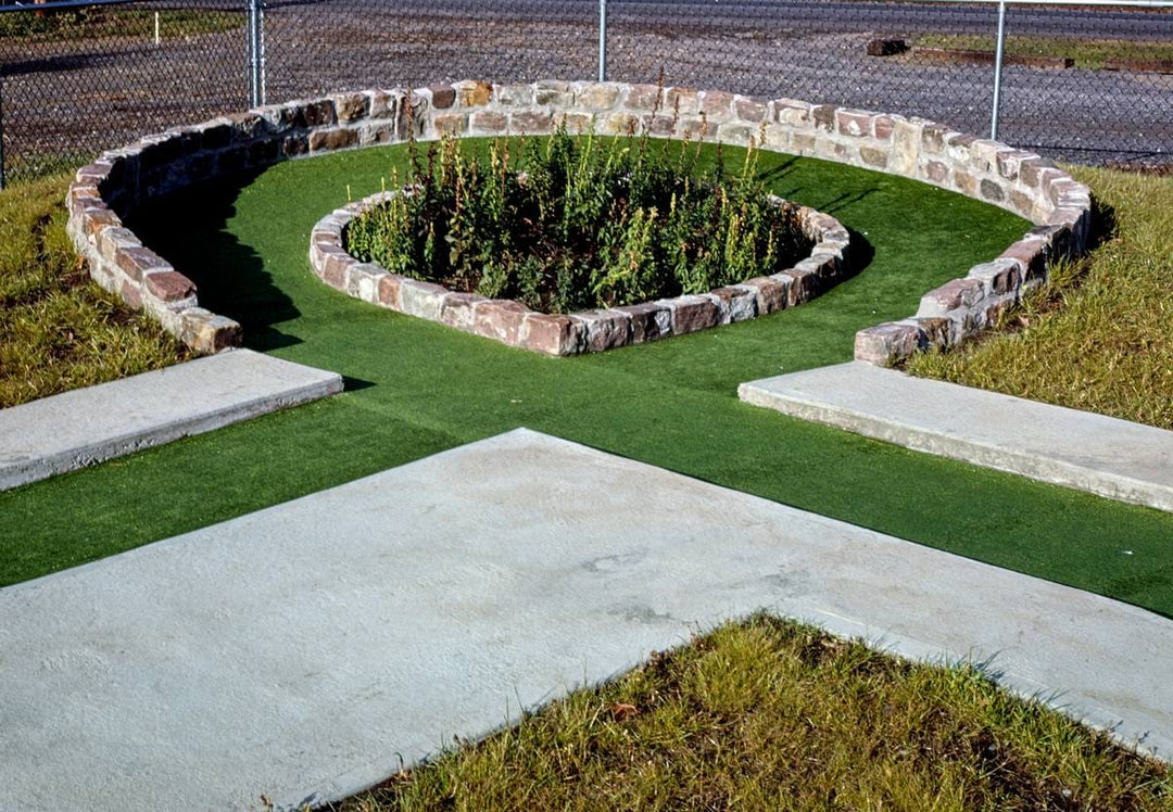 Historic Photo : 1987 Shrubs hole, Cerri's mini golf, Marcy, New York | Margolies | Roadside America Collection | Vintage Wall Art :