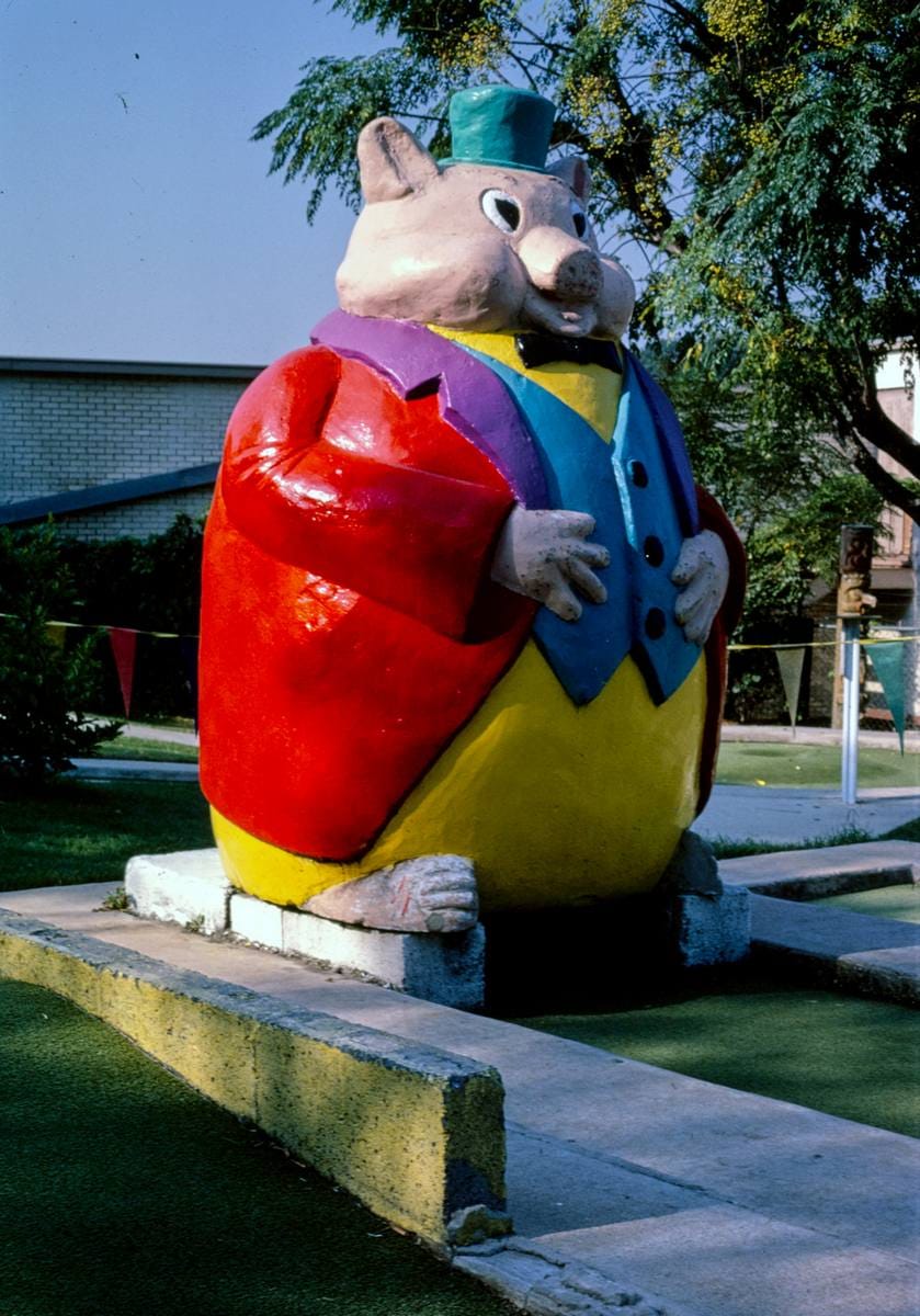 Historic Photo : 1983 Pig, Peter Pan mini golf, Peter Pan mini golf, Barton Springs Road, Austin, Texas | Margolies | Roadside America Collection | Vintage Wall Art :