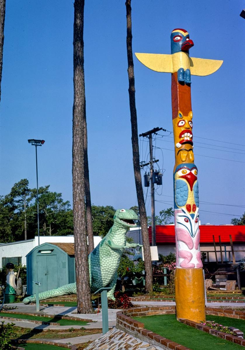 Historic Photo : 1979 Totem, Wacky Golf, Myrtle Beach, South Carolina | Margolies | Roadside America Collection | Vintage Wall Art :