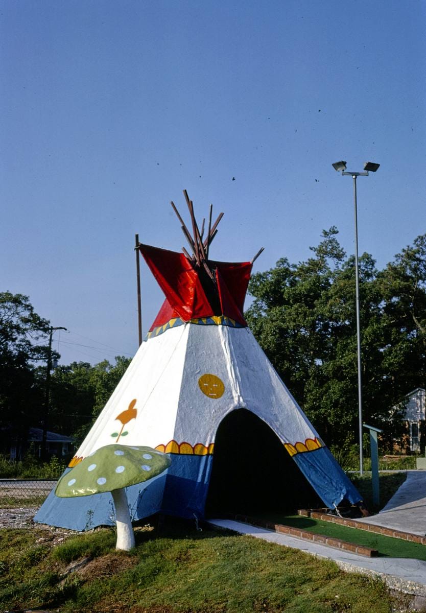 Historic Photo : 1979 Wacky Golf, North Myrtle Beach, South Carolina | Margolies | Roadside America Collection | Vintage Wall Art :