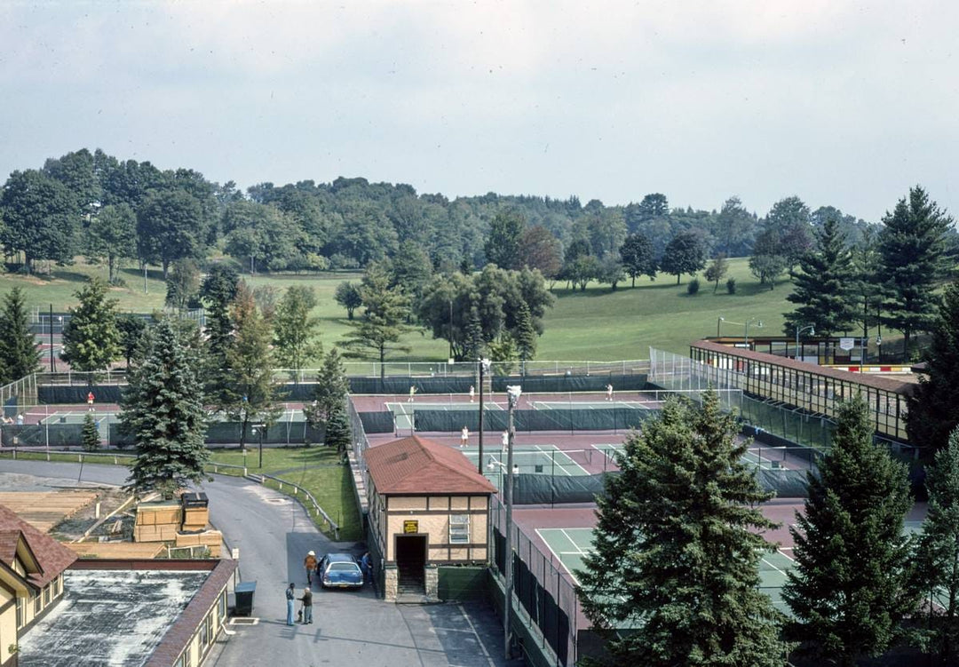 Historic Photo : 1976 Grossinger's back, golf, Liberty, New York | Margolies | Roadside America Collection | Vintage Wall Art :