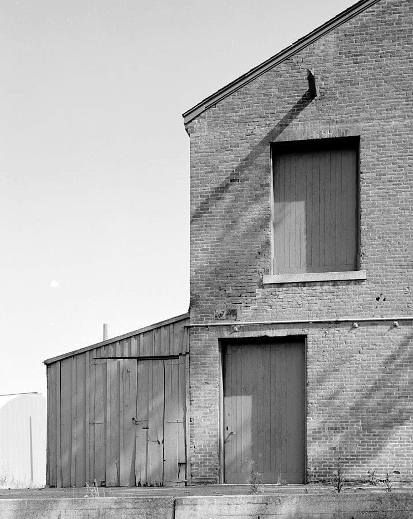 Historic Photo : Mare Island Naval Shipyard, Stables, Cedar Avenue, east side Cedar Avenue, north of Fourteenth Street, Vallejo, Solano County, CA 6 Photograph