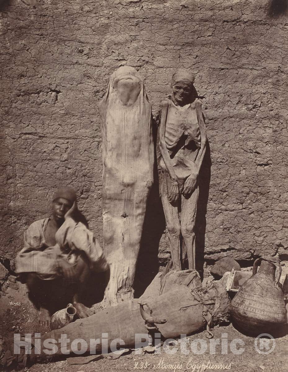 Art Print : FÃ©lix Bonfils, Momies Egyptiennes (Egyptian Mummies), c. 1870 - Vintage Wall Art