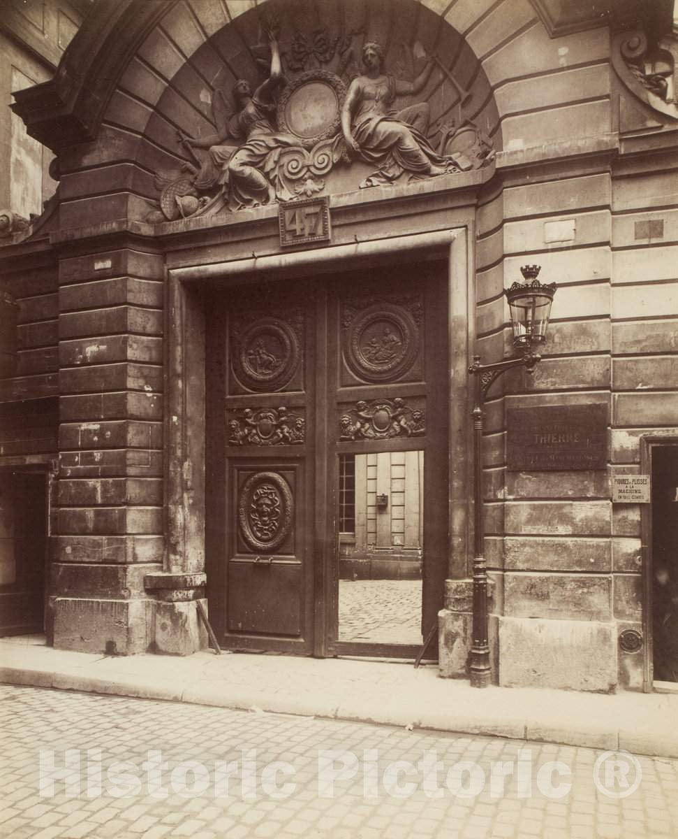 Art Print : EugÃ¨ne Atget, HÃ´tel des Ambassadeurs de Hollande, 47 rue Vieille-du-Temple, 1900 - Vintage Wall Art