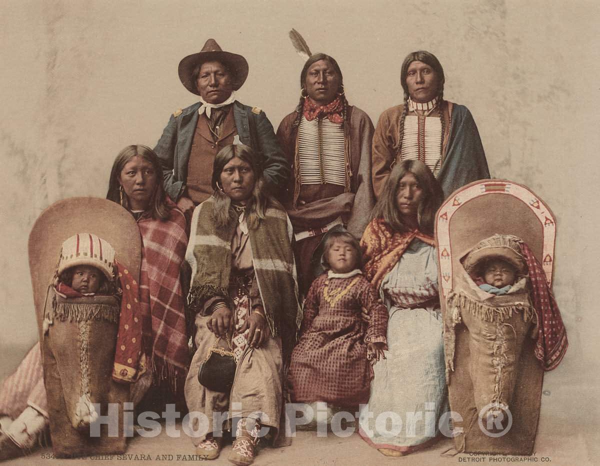 Art Print : Ute Chief Sevara and Family, 1899 - Vintage Wall Art