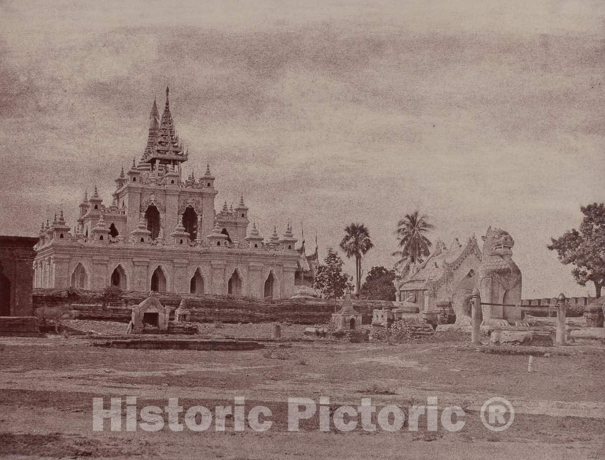 Art Print : Linnaeus Tripe, Amerapoora: Sindu Shwe koo Pagoda, 1855 - Vintage Wall Art