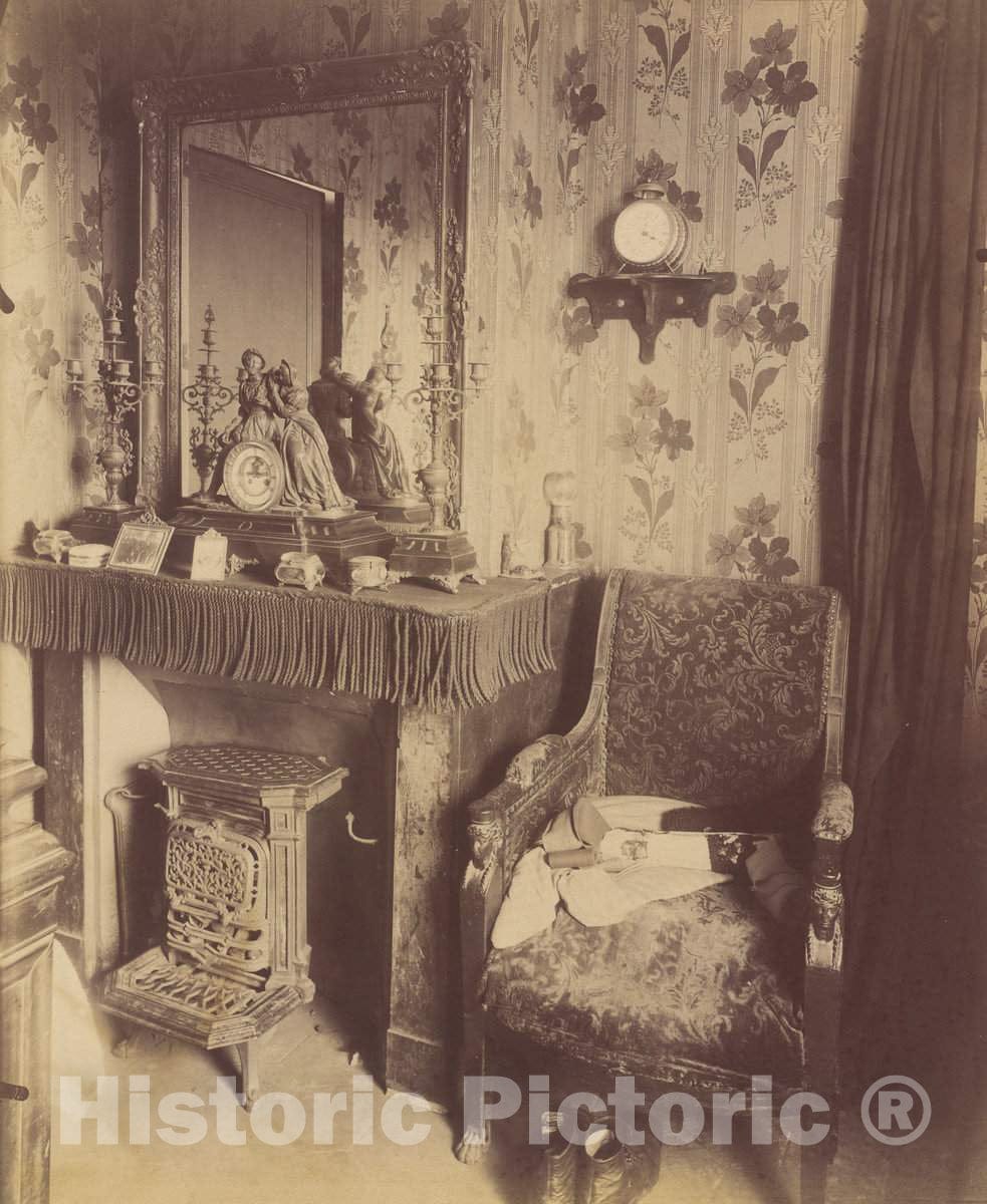 Art Print : EugÃ¨ne Atget, Interior of a Working Class Home, rue de Romainville, 1909-10 - Vintage Wall Art