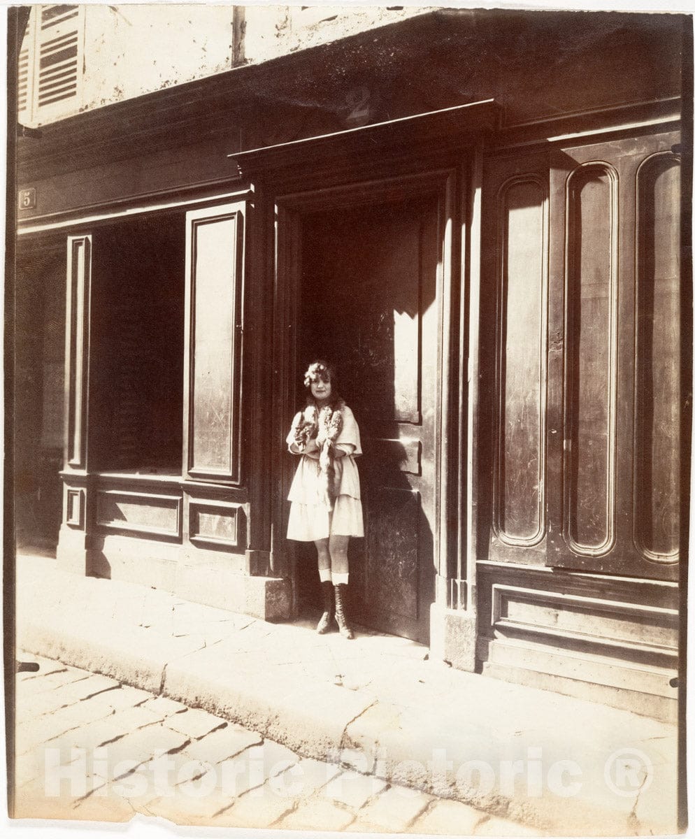 Photo Print : Eugène Atget - Maison Close, Versailles : Vintage Wall Art