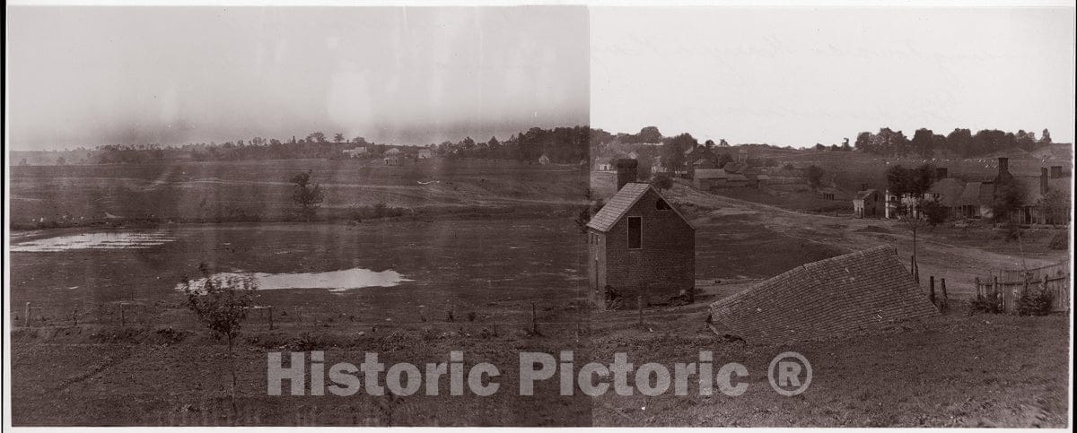 Art Print : Andrew Joseph Russell - Looking Towards Marye's Heights, Fredericksburg : Vintage Wall Art