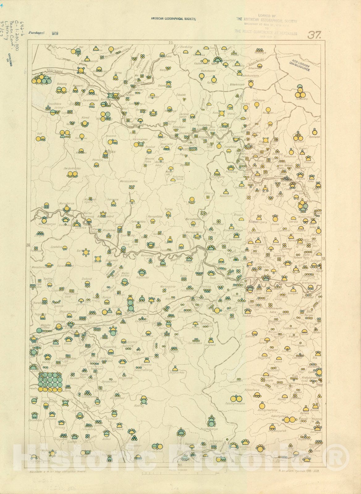 Historic Map : The Communes of Hungary showing the persons able to read and write 1918 29, Vintage Reproduction