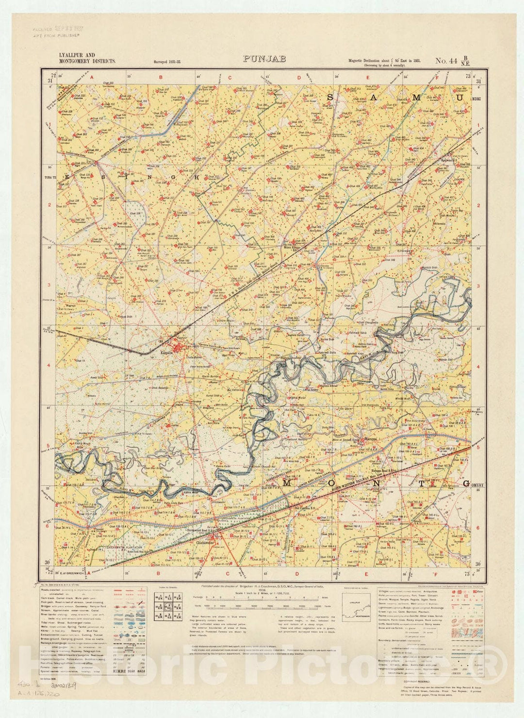 Map : Lyallpu, Punjab, India 1936, Lyallpur and Montgomery districts, Punjab. No. 44 B, Antique Vintage Reproduction