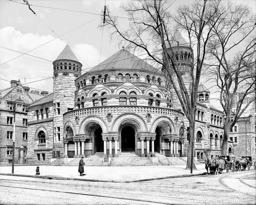 Connecticut Historic Black & White Photo, Outside Osborn Hall at Yale University, New Haven, c1907 -