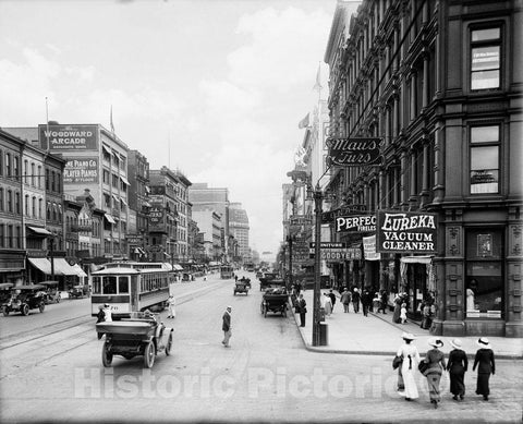 Detroit Historic Black & White Photo, Woodward Avenue, c1915 -