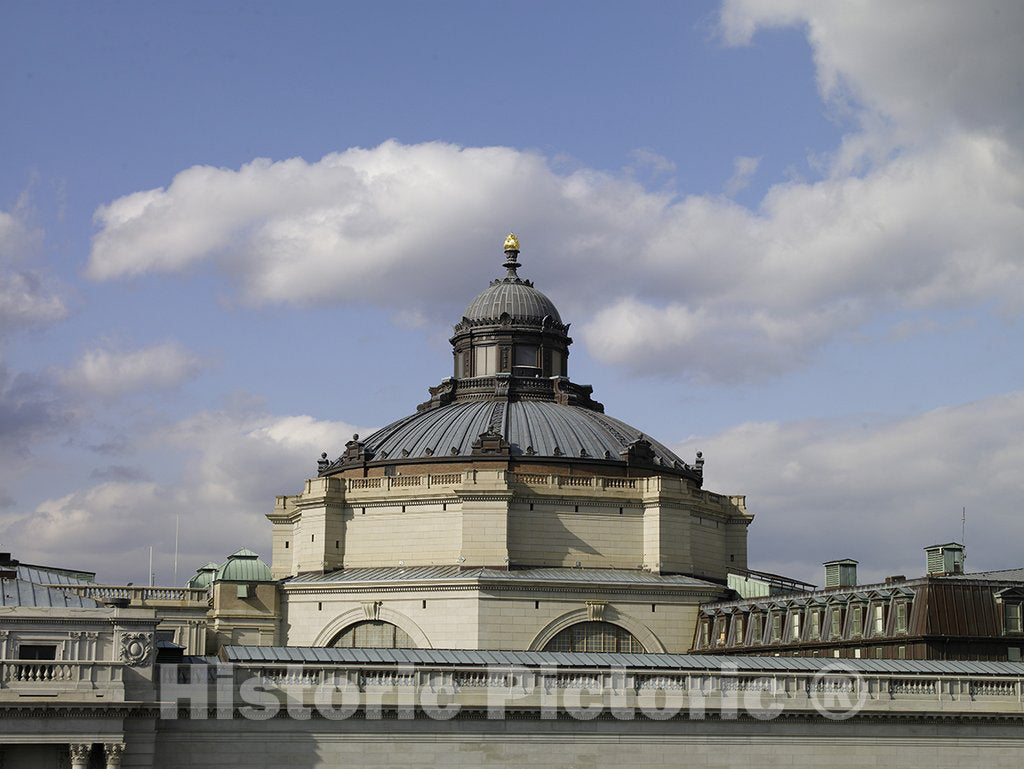 Washington, (D.C.) Photo - Exterior View. View of The roof, Dome, and Cupola. Library of Congress Thomas Jefferson Building, Washington, D.C.