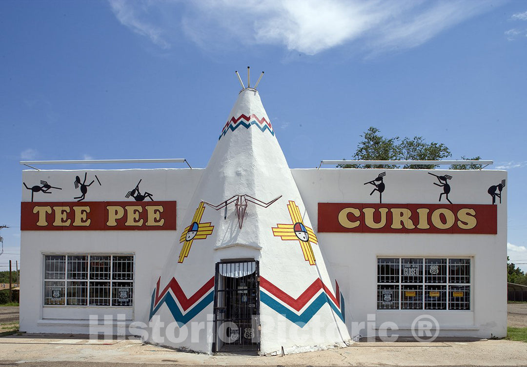 Tucumcari, NM Photo - Tee Pee Curios Shop, Route 66 in Tucumcari, New Mexico-