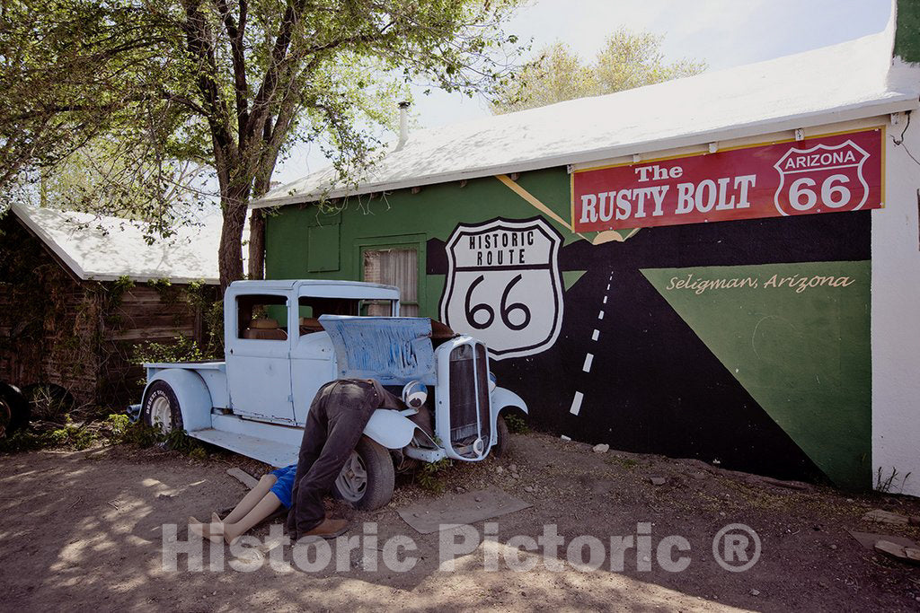 Seligman, AZ Photo - Fixing up an Old car, Seligman, Arizona