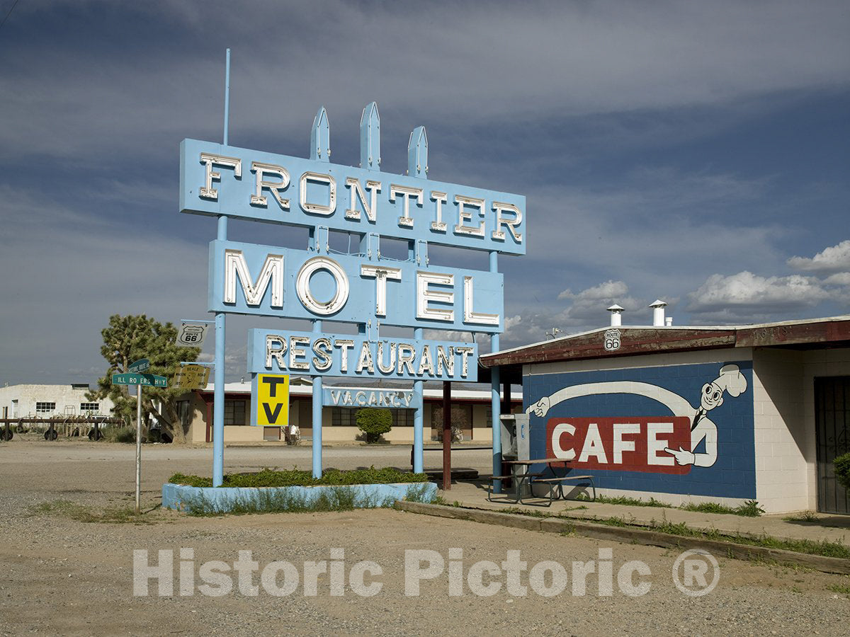 Truxton, AZ Photo - Frontier Motel, Truxton, Arizona