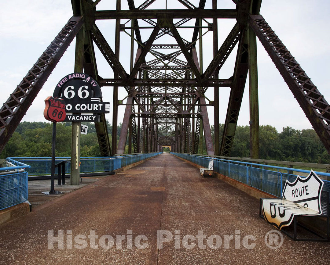 Saint Louis, MO Photo - Chain of Rocks Bridge, Route 66, St. Louis, Missouri-