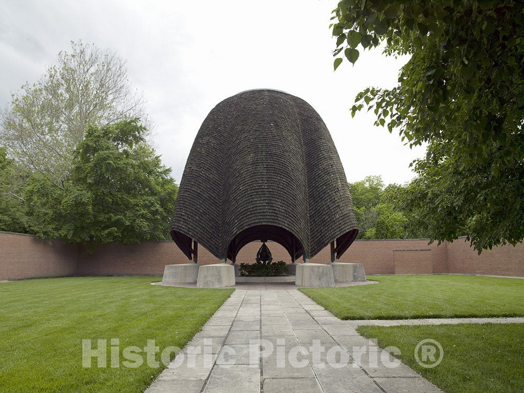 New Harmony, in Photo - Roofless Church by Philip Johnson, New Harmony, Indiana