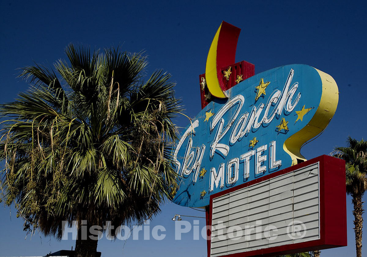 Las Vegas, NV Photo - Las Vegas Motel, Freemont Street, Las Vegas, Nevada