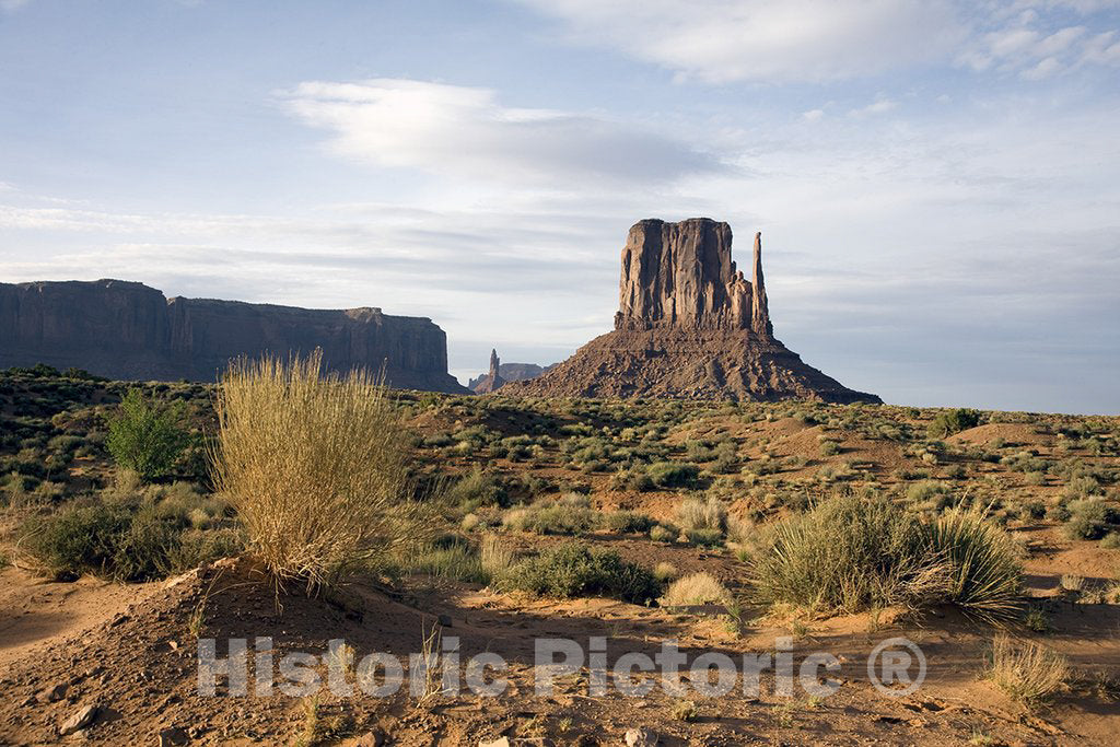 Monument Valley, AZ Photo - Monument Valley, Arizona