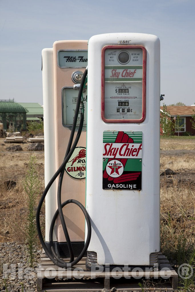 Washington (State) Photo - Antique Yard Vintage Gas Pumps, Washington