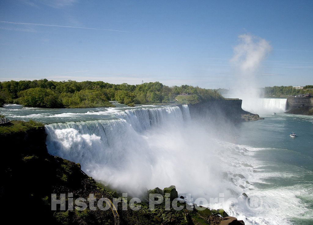 Niagara Falls, NY Photo - Niagara Falls, New York