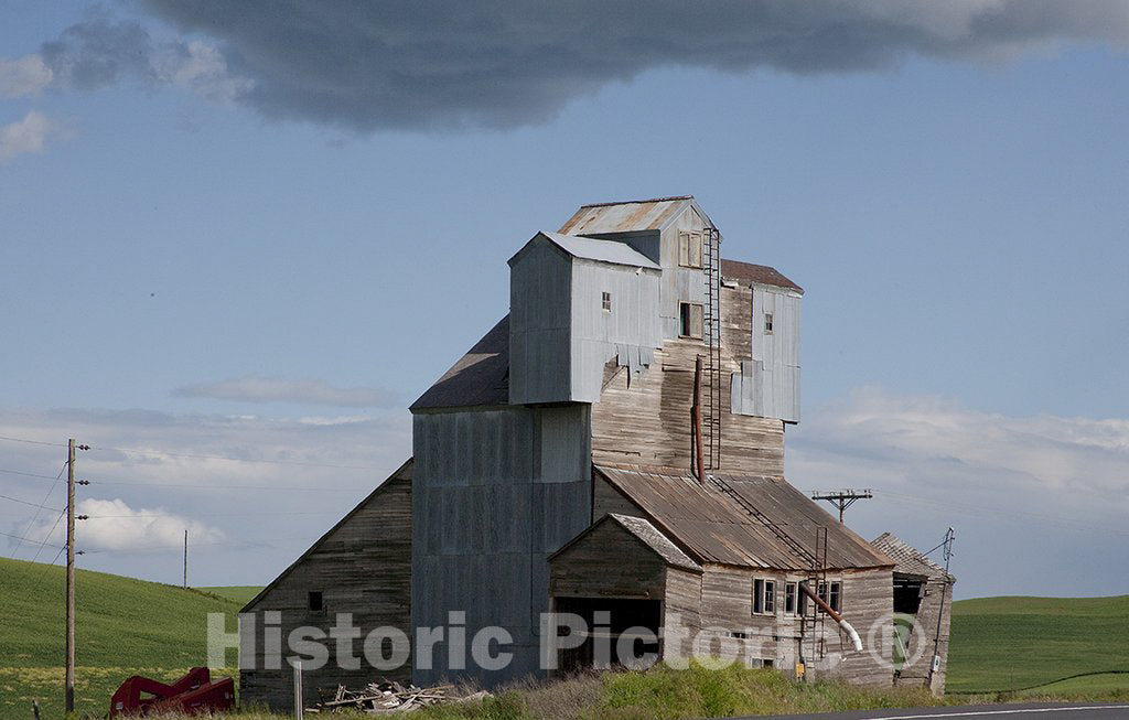 Idaho Photo - Grain elevator, Idaho