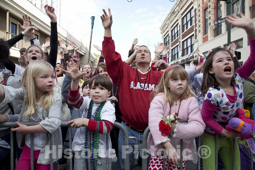 Mobile, AL Photo - Spectators, Mardi Gras, Mobile, Alabama