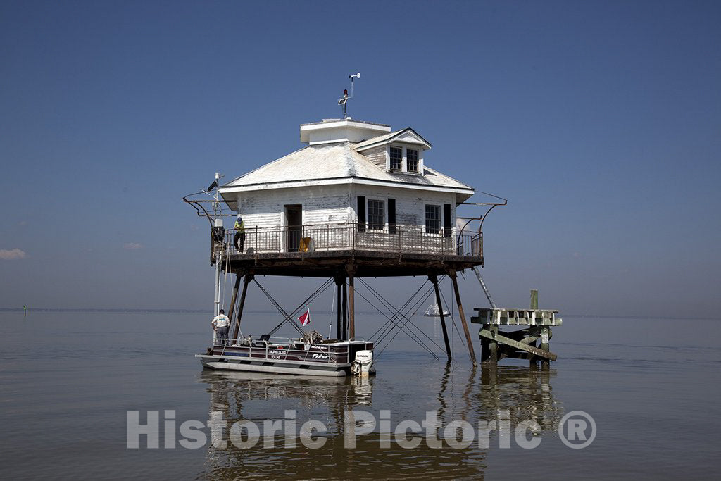 Mobile Bay, AL Photo - Middle Bay or Mobile Bay Lighthouse, Mobile Bay, Alabama