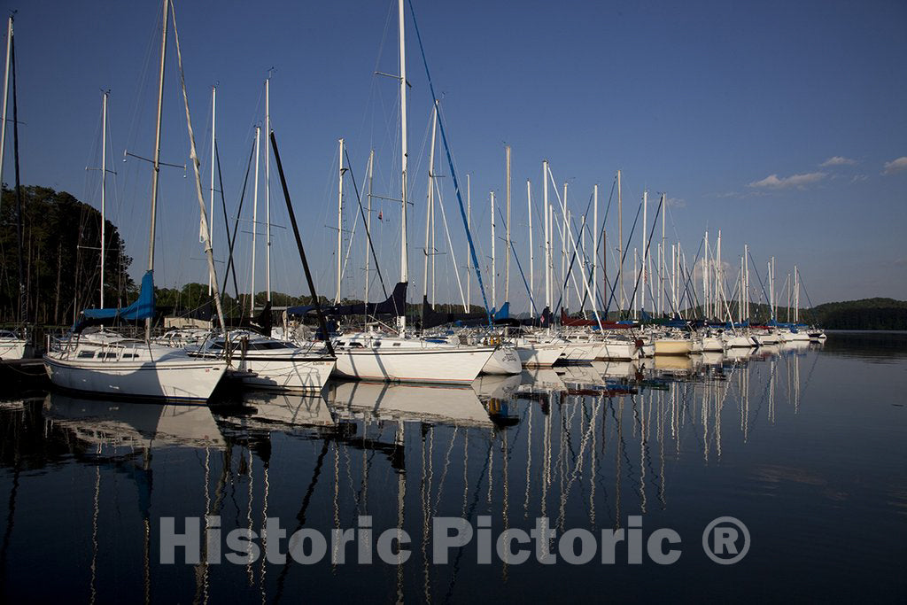 Guntersville, AL Photo - Sailboats on Lake Guntersville, Guntersville Alabama