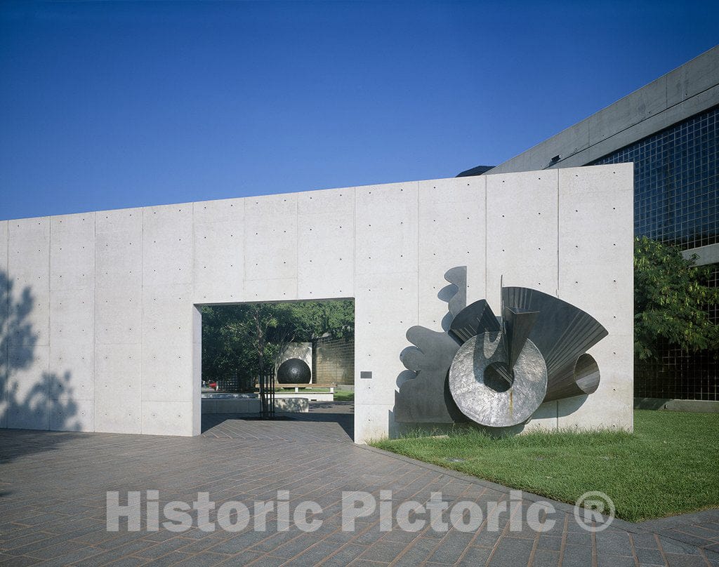 Houston, TX Photo - Fine Arts Museum Sculptures, Houston, Texas