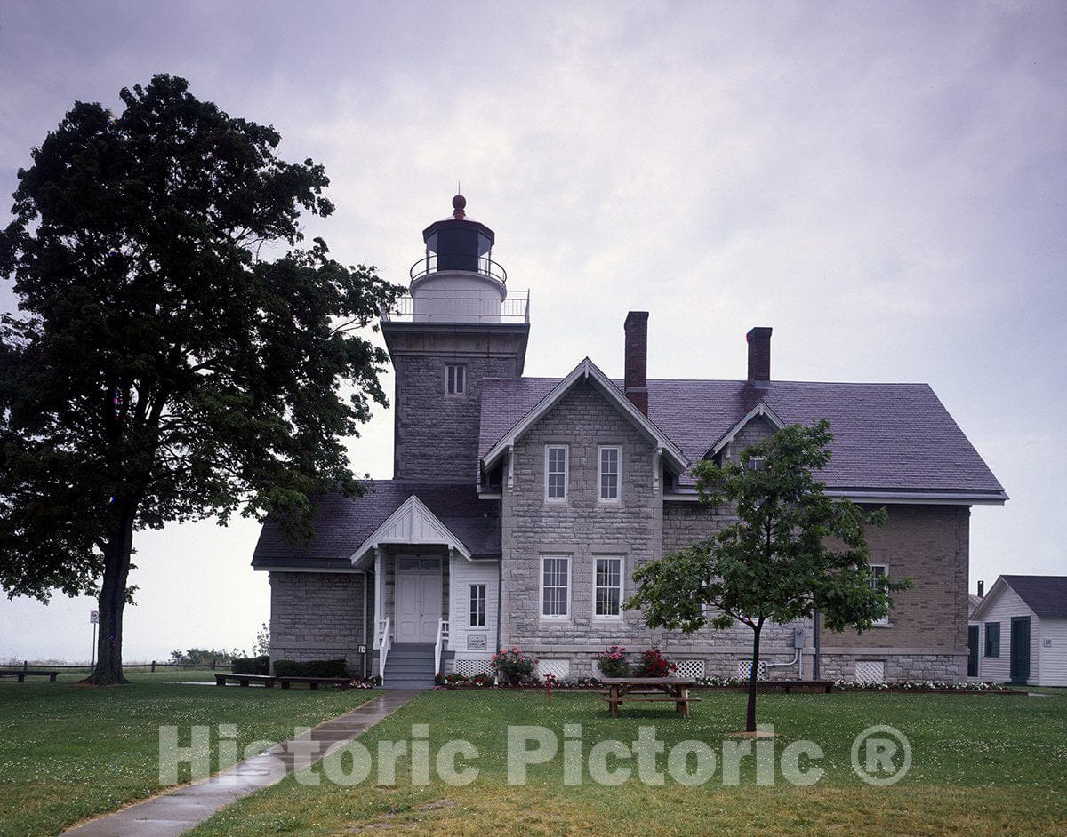 Barker, NY Photo - Thirty Mile Point Lighthouse in Golden Hills State Park-