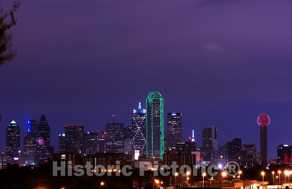 Photo - Skyline of Dallas, Texas, at Dusk- Fine Art Photo Reporduction