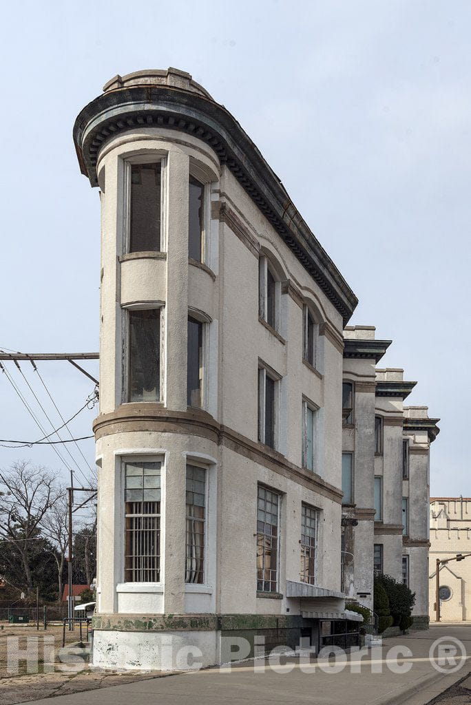 Texarkana, TX Photo - The Rialto Building on State Line Avenue, Texarkana, Texas