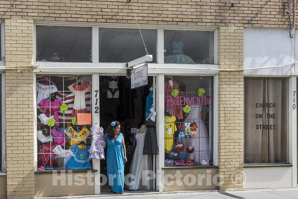 Brownsville, TX Photo - Dress Shop in Downtown Brownsville, Texas