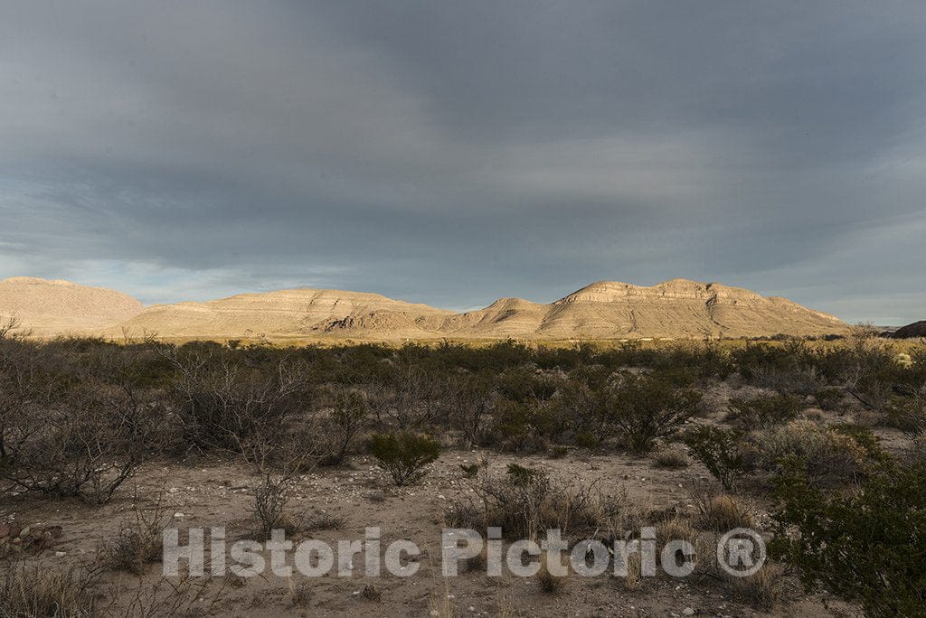 El Paso County, TX Photo - The Rocky surroundings of Hueco Tanks State Park & Historic Site in The Low Mountains Above El Paso, Texas