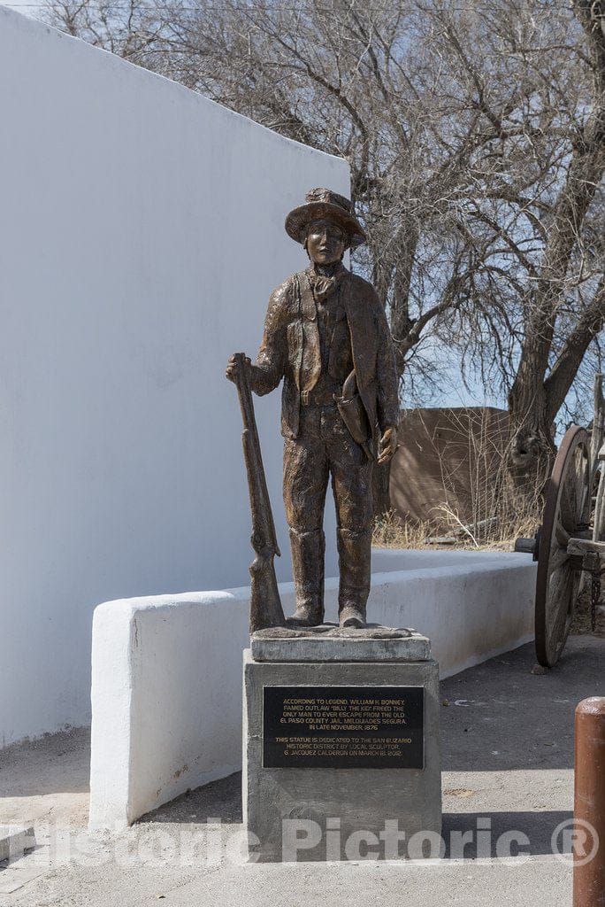 San Elizario, TX Photo - Statue of William Bonney, or Billy The Kid, in The Arts District of Little San Elizario, Near El Paso, Texas