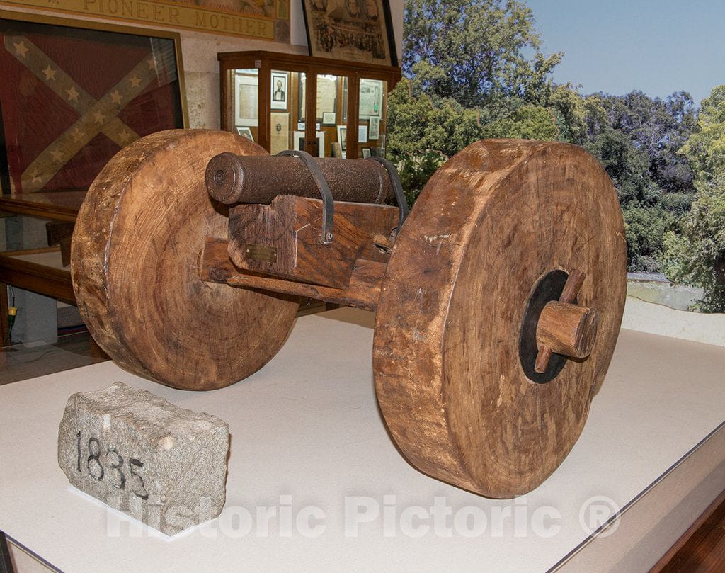 Photo - The Come and Take It Cannon at The Gonzales Memorial Museum in Gonzales, Texas- Fine Art Photo Reporduction