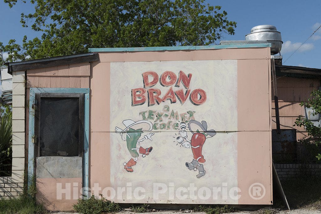 Gonzales, TX Photo - A Small Mexican Restaurant in Gonzales, Texas